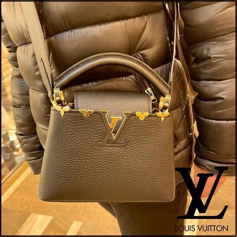 mini marsupio louis vuitton|Capucines Mini .